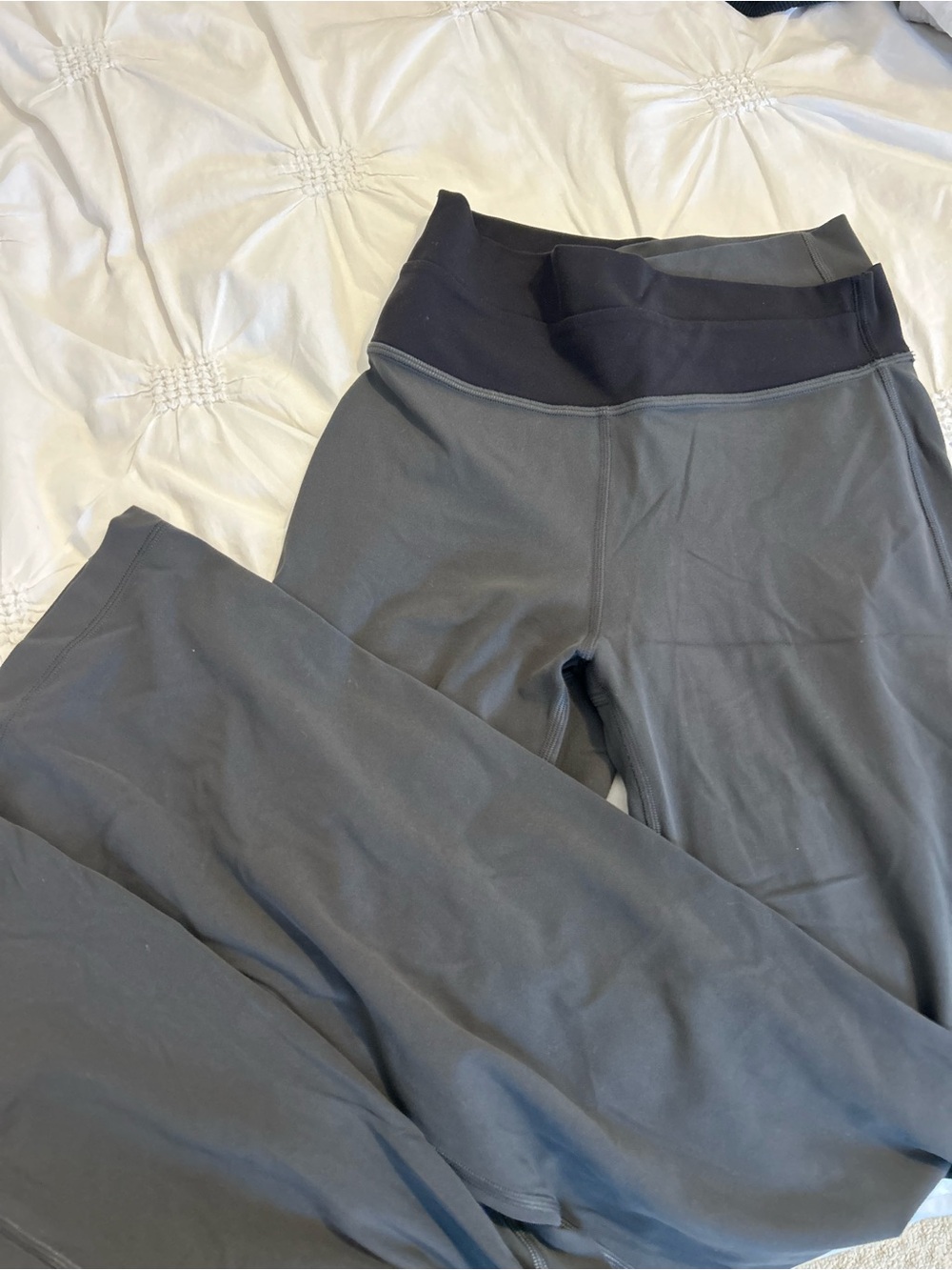 Lululemon women’s Grey High-Waist Active Leggings